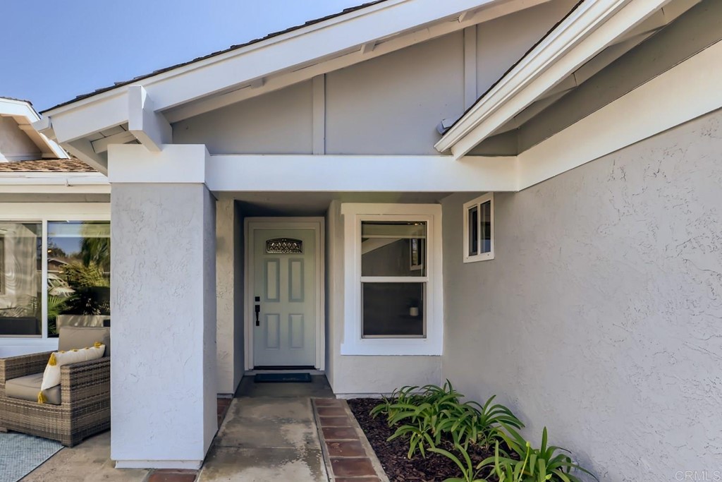 2015 Shadow Grove Way Encinitas, CA 92024 - Photo 3 of 28 a front view of a house