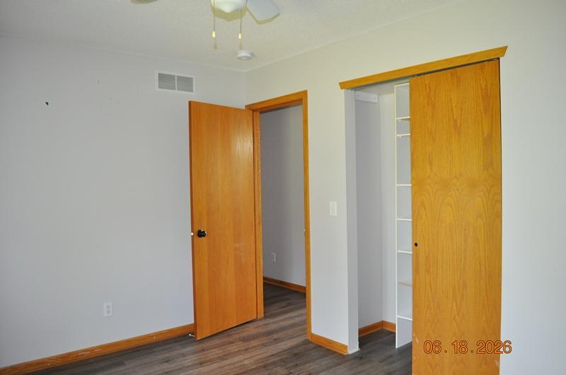 4926 Rusten Road St. Paul, MN 55122 - Photo 14 of 20