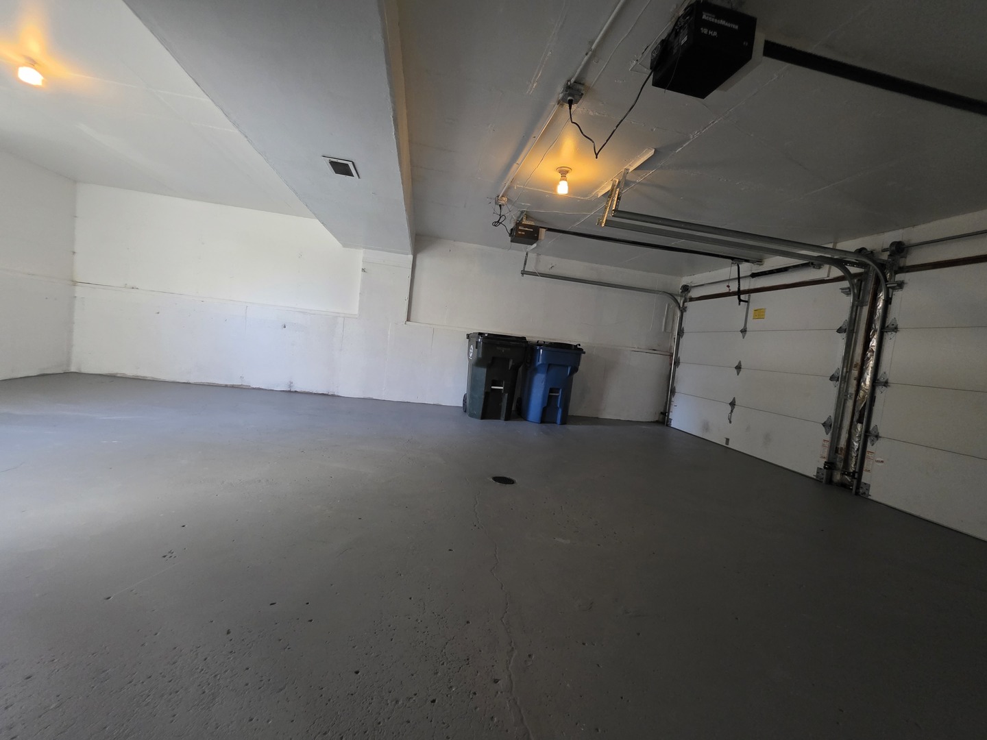 2187 Walnut Avenue Hanover Park, IL 60133 - Photo 30 of 38 a view of small space