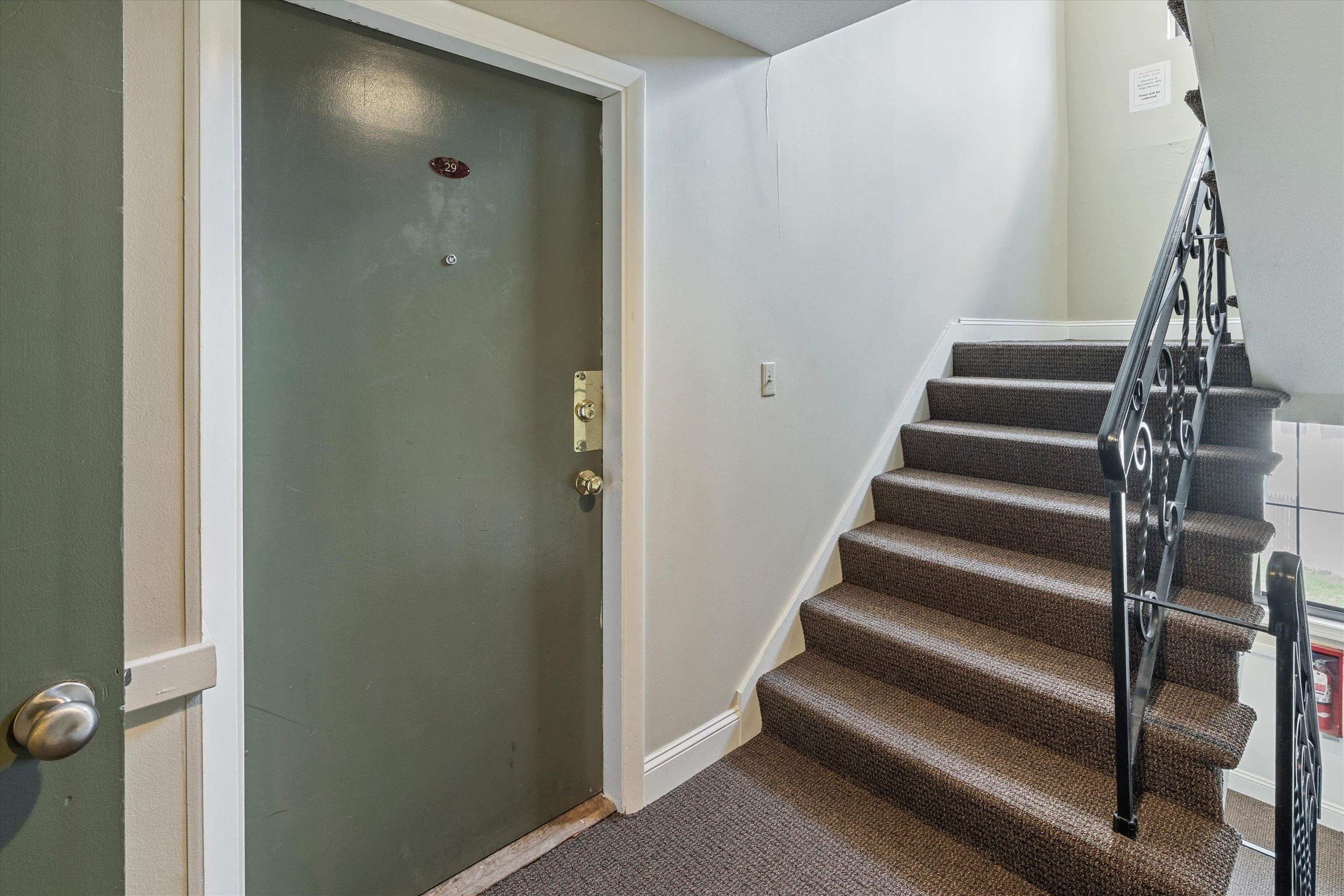 130 Mammoth Road, Unit 429 Hooksett, NH 03106 - Photo 13 of 25