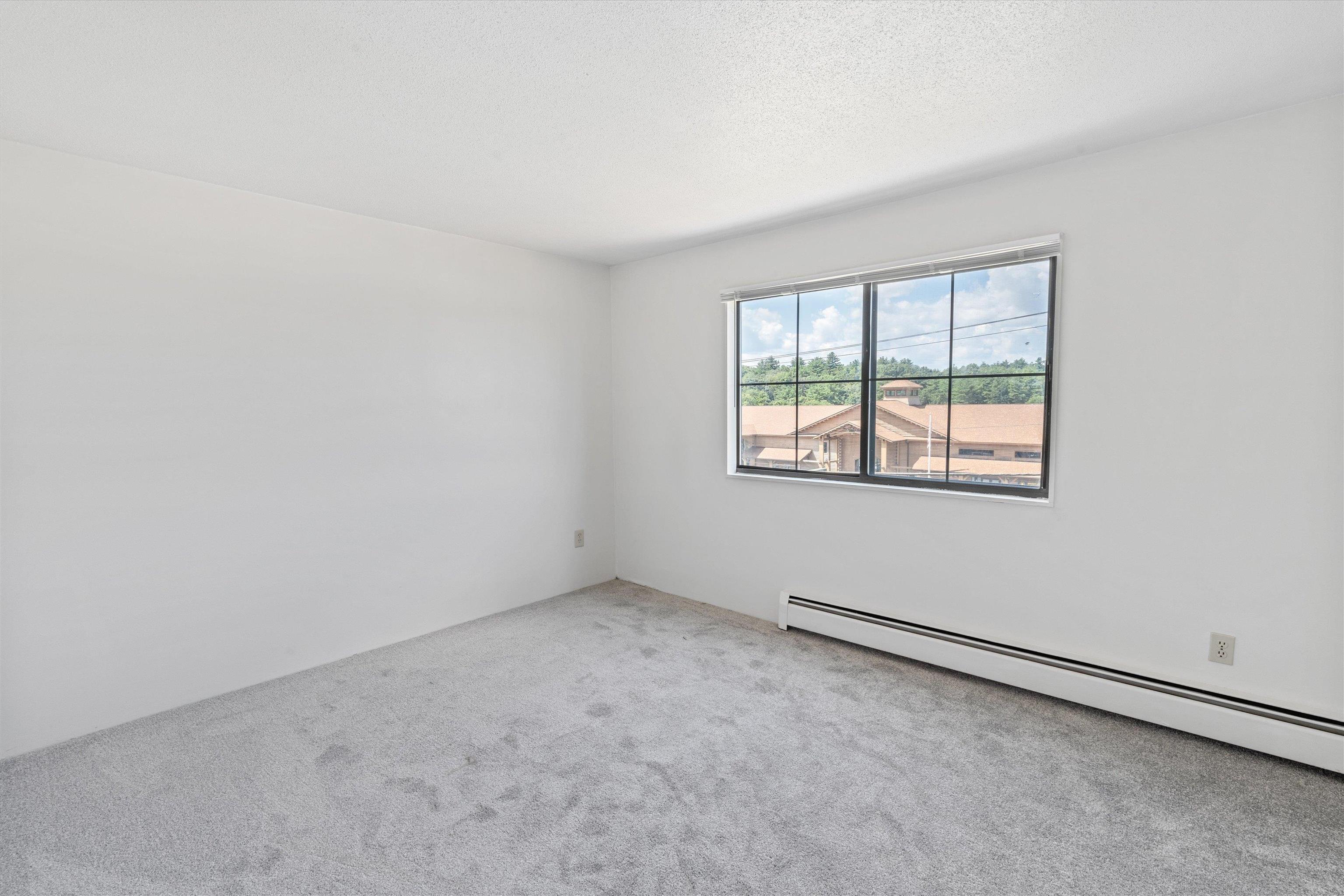 130 Mammoth Road, Unit 429 Hooksett, NH 03106 - Photo 19 of 25