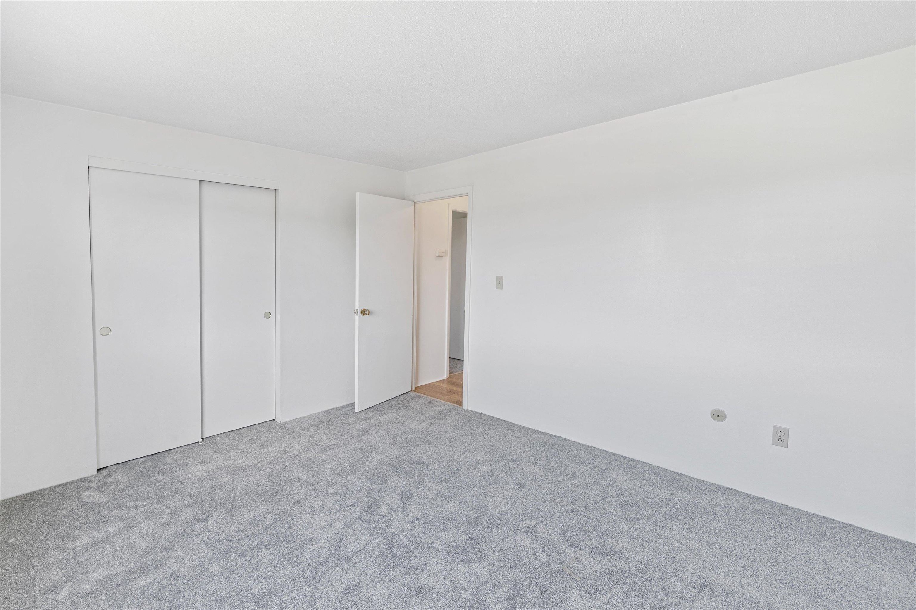 130 Mammoth Road, Unit 429 Hooksett, NH 03106 - Photo 20 of 25