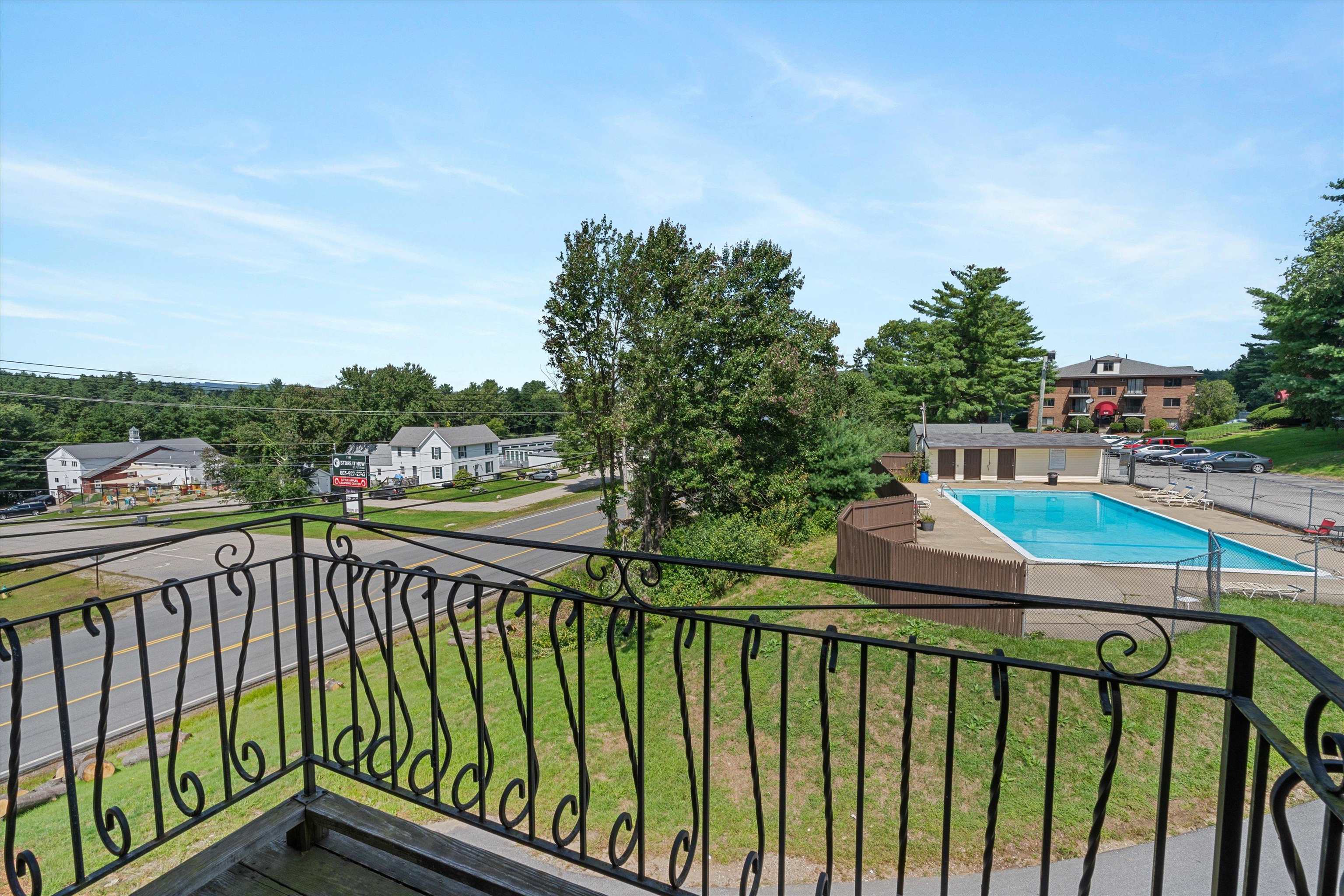 130 Mammoth Road, Unit 429 Hooksett, NH 03106 - Photo 10 of 25