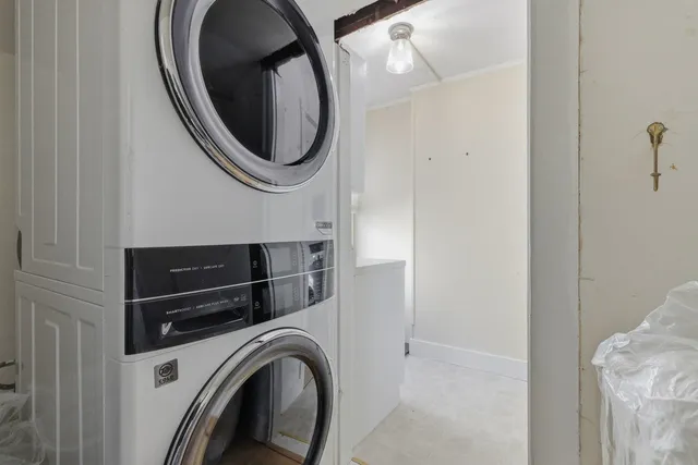 $999,999 | 44 Rogers Street, Portsmouth, NH 03801