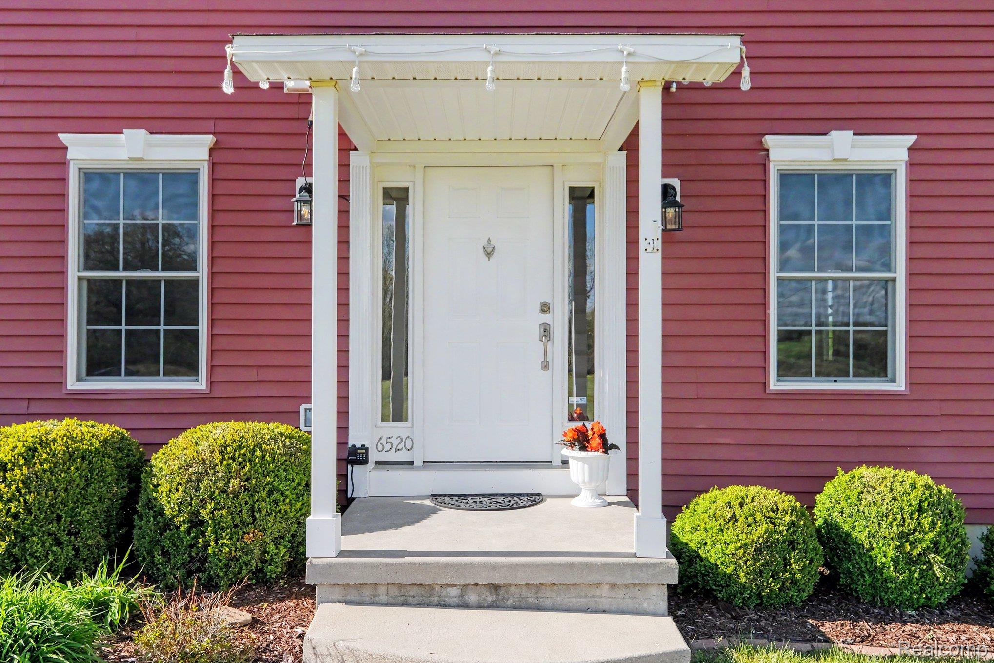 6520 Cook Road Swartz Creek, MI 48473 - Photo 7 of 43 View of exterior entry