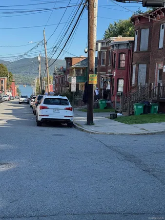$700,000 | 121 Renwick Street, Newburgh, NY 12550