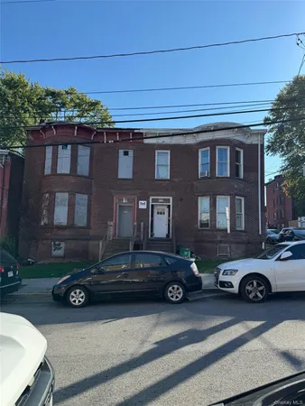 $700,000 | 121 Renwick Street, Newburgh, NY 12550