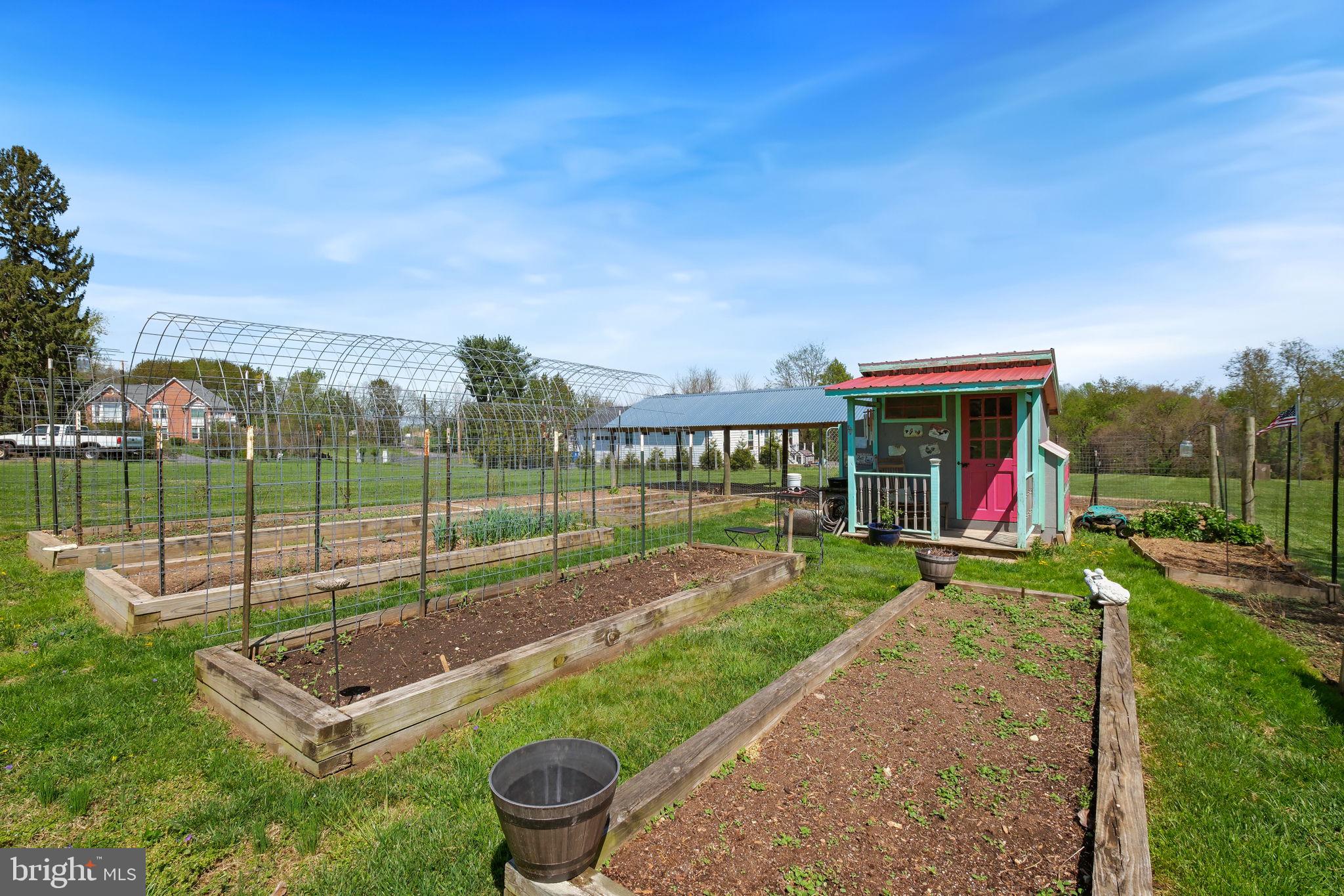 9500 Holsey Road Damascus, MD 20872 - Photo 8 of 82 Garden Beds/Chicken Coop/Dog Run