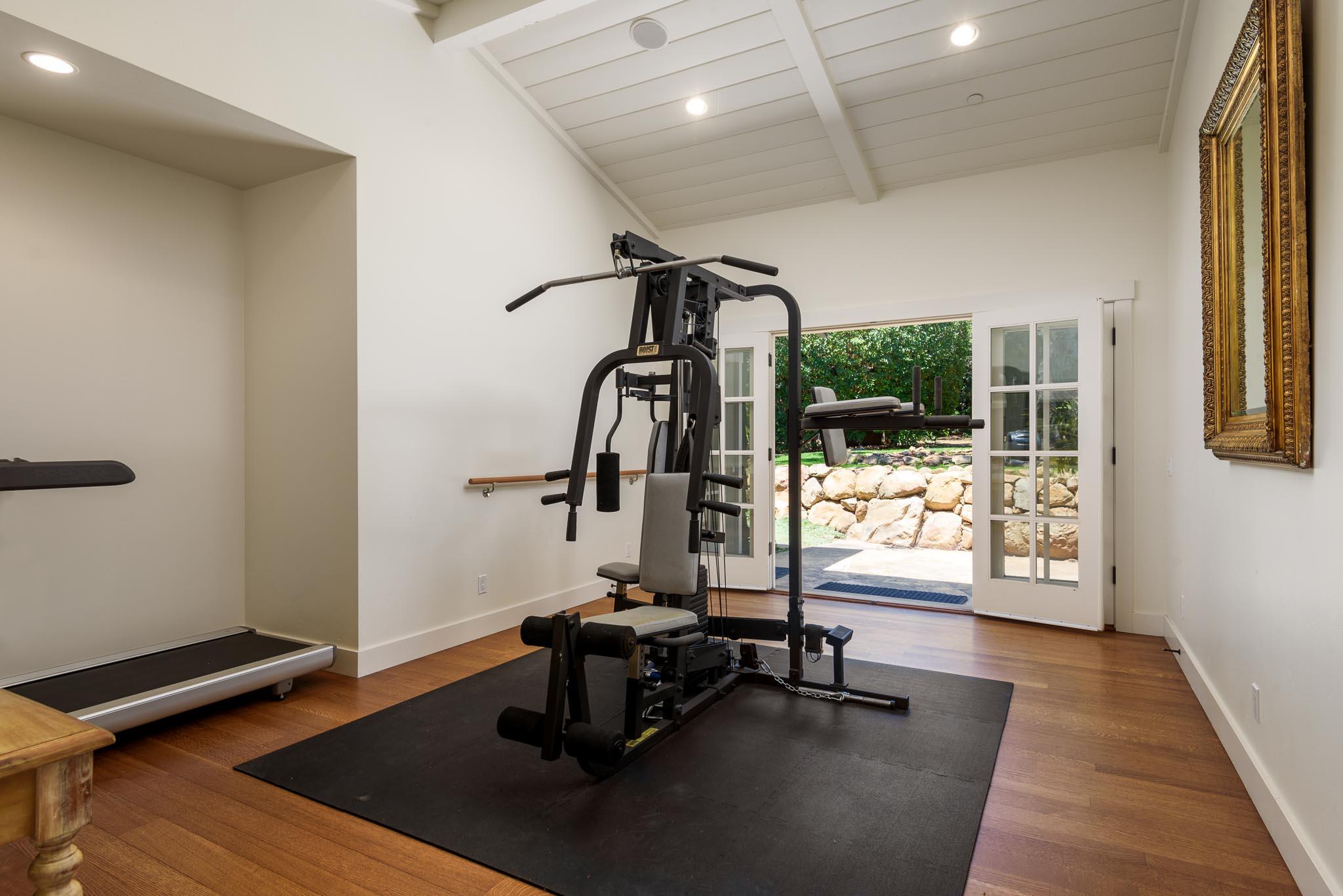 1676 East Valley Road Santa Barbara, CA 93108 - Photo 23 of 32 Gym