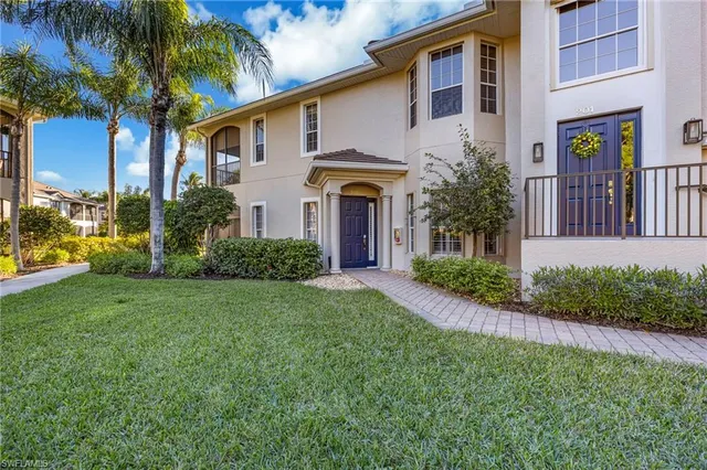 $3,500 | 5025 Maxwell Circle, Unit 2, Naples, FL 34105