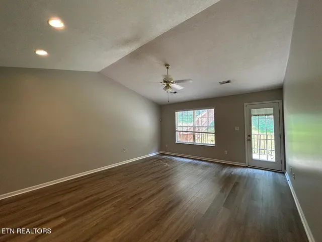 $1,900 | 5240 Avery Woods Lane, Knoxville, TN 37921