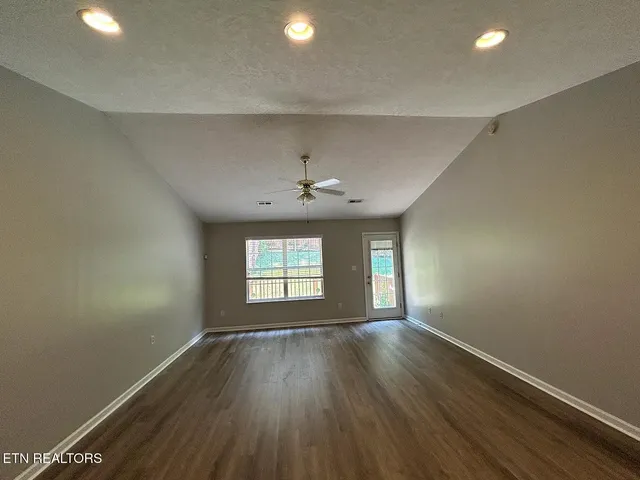 $1,900 | 5240 Avery Woods Lane, Knoxville, TN 37921