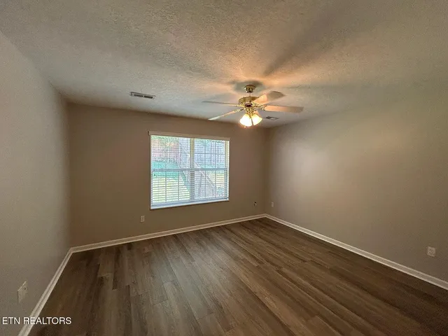 $1,900 | 5240 Avery Woods Lane, Knoxville, TN 37921