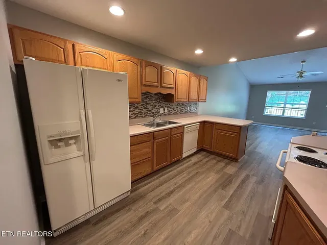 $1,900 | 5240 Avery Woods Lane, Knoxville, TN 37921