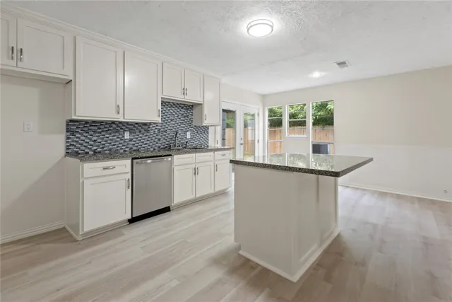 $188,999 | 4103 Fuqua Street, Bacliff, TX 77518