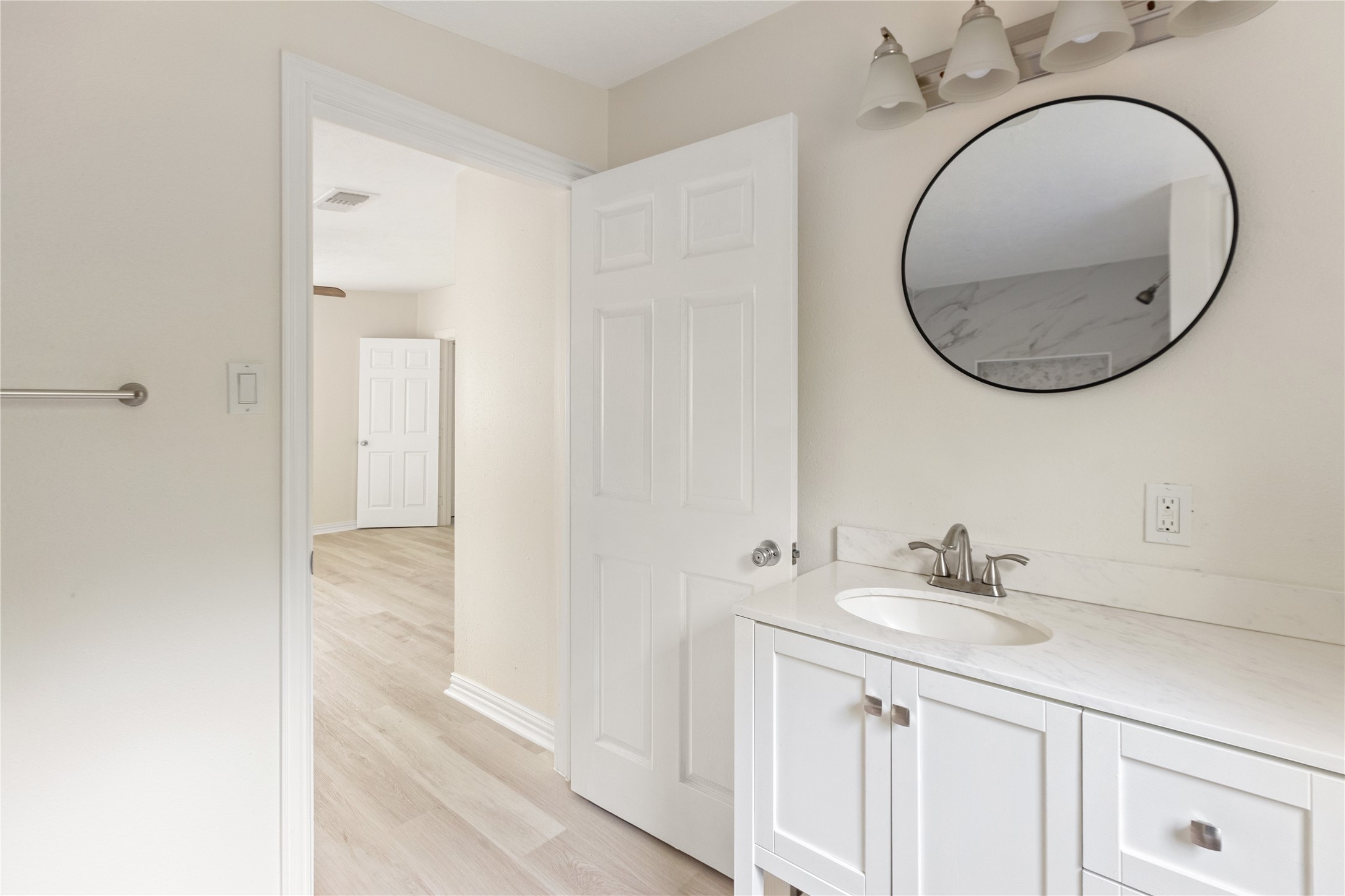 4103 Fuqua Street Bacliff, TX 77518 - Photo 13 of 33 Primary Bathroom