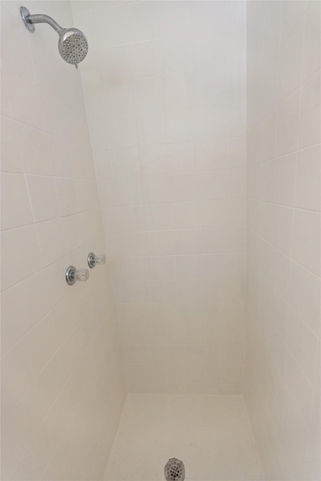 4103 Fuqua Street Bacliff, TX 77518 - Photo 26 of 33 Hallway bathroom Shower