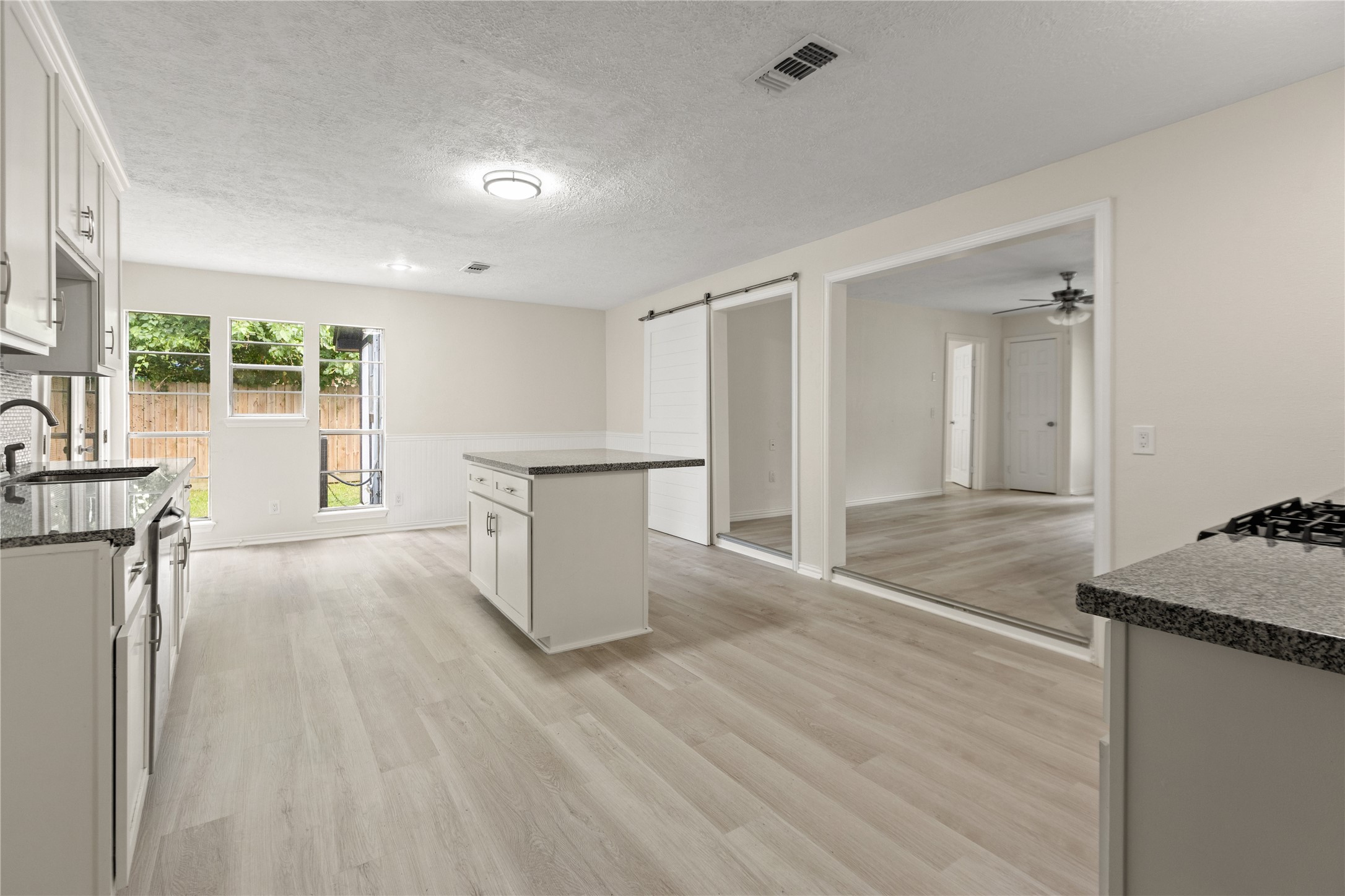 4103 Fuqua Street Bacliff, TX 77518 - Photo 8 of 33 Kitchen