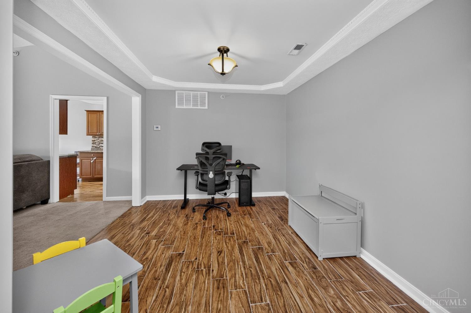 4350 Regency Ridge Court, Unit 304 Cincinnati, OH 45248 - Photo 6 of 46 Gallery Image 6