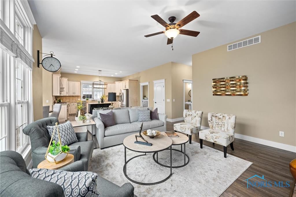 26017 Seminary Road Perrysburg, OH 43551 - Photo 21 of 49 Gallery Image 21