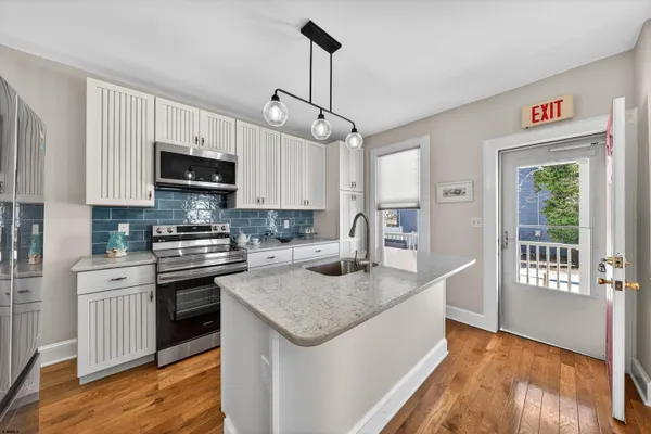 $799,900 | 820-822 Shore Road, Somers Point, NJ 08244