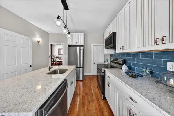 $799,900 | 820-822 Shore Road, Somers Point, NJ 08244