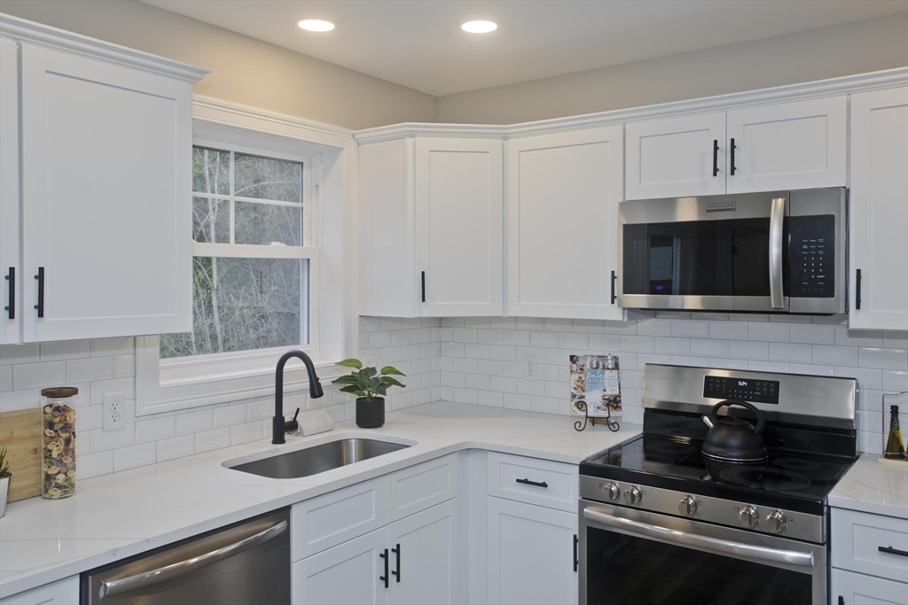 5 Bay Road Belchertown, MA 01007 - Photo 17 of 32 Gallery Image 17