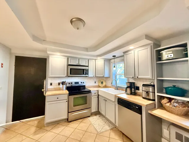 $589,000 | 2 Bowles Avenue, Bar Harbor, ME 04609