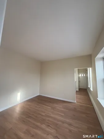 $2,000 | 1804 Barnum Avenue, Unit 5, Bridgeport, CT 06610