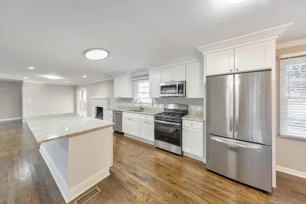 $2,600 | 909 Rosedale Drive, Marietta, GA 30066