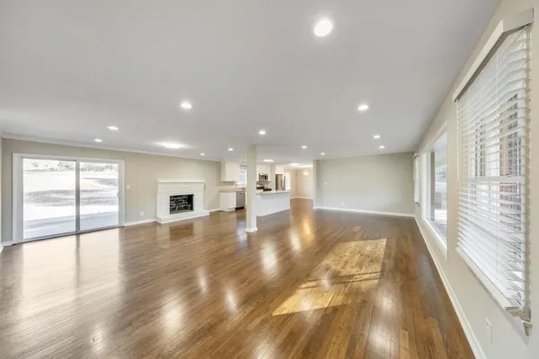 $2,600 | 909 Rosedale Drive, Marietta, GA 30066