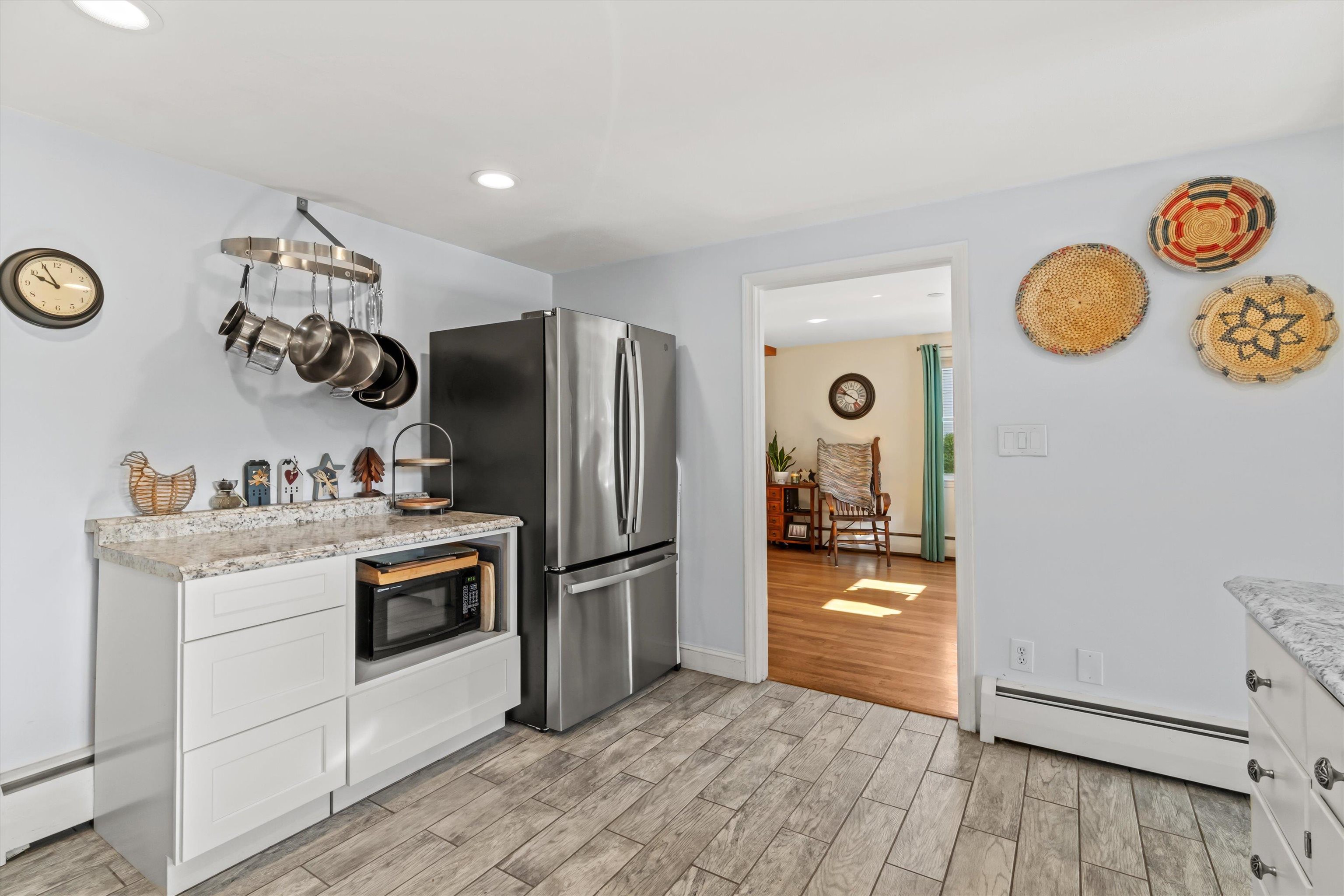 11 Marsh Avenue Salem, NH 03079 - Photo 12 of 49