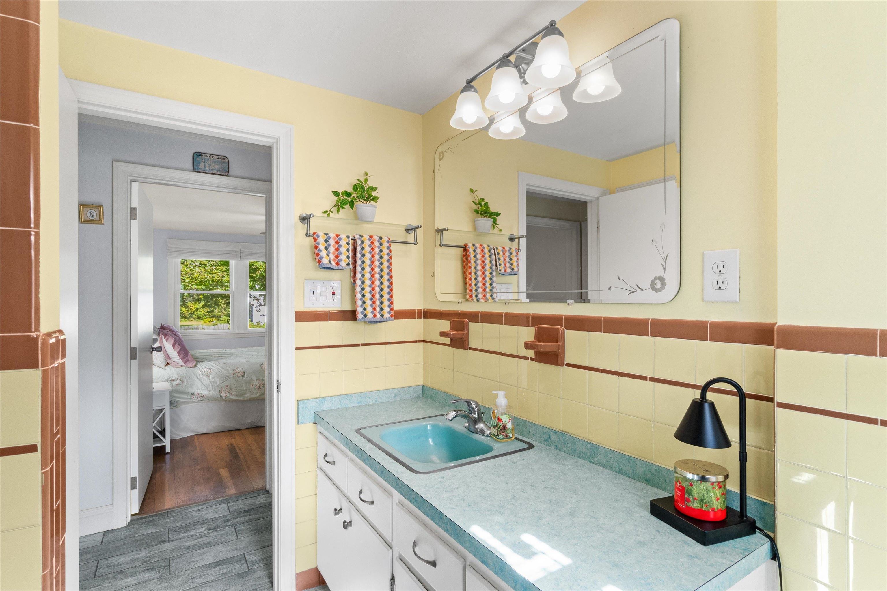 11 Marsh Avenue Salem, NH 03079 - Photo 21 of 49