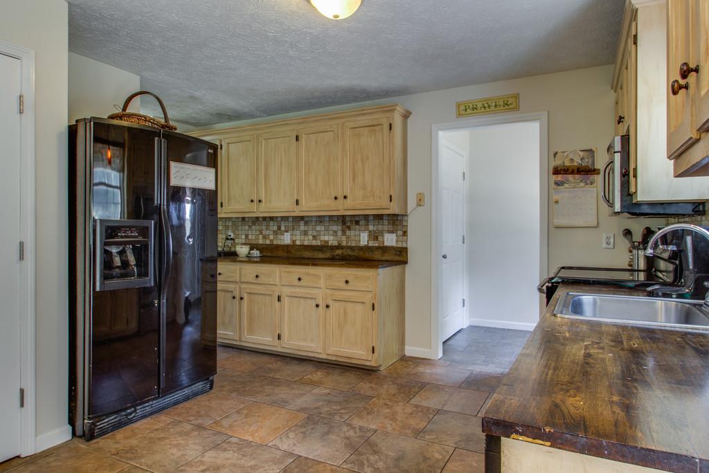 933 Thompson Road Pegram, TN 37143 - Photo 8 of 23 Gallery Image 8