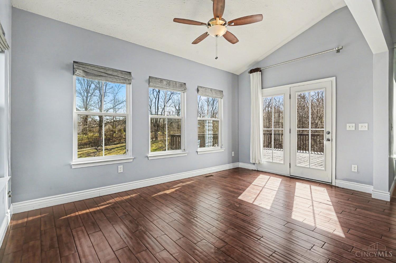 329 Stone Ridge Boulevard South Lebanon, OH 45065 - Photo 12 of 56