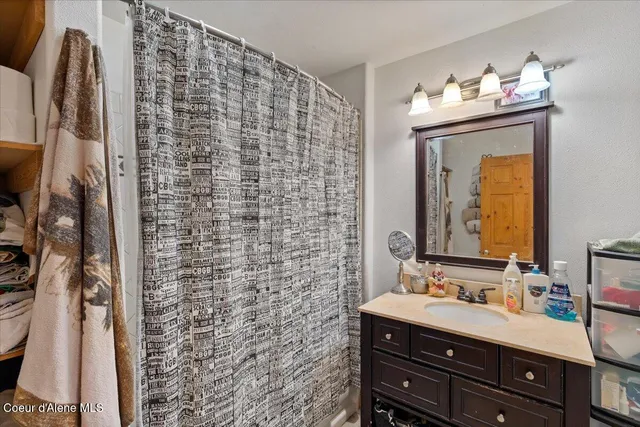 $230,000 | 1122 East Garden Avenue, Osburn, ID 83849