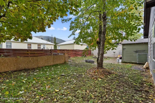 $230,000 | 1122 East Garden Avenue, Osburn, ID 83849