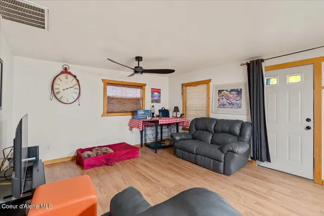 $230,000 | 1122 East Garden Avenue, Osburn, ID 83849