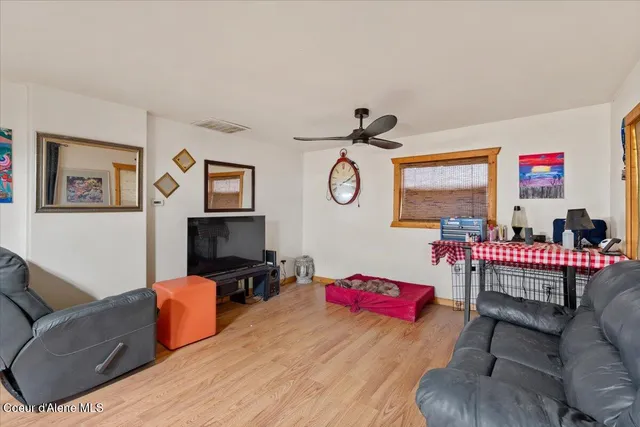 $230,000 | 1122 East Garden Avenue, Osburn, ID 83849