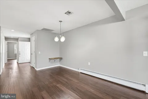 $389,900 | 298 Costa Mesa Drive, Toms River, NJ 08757
