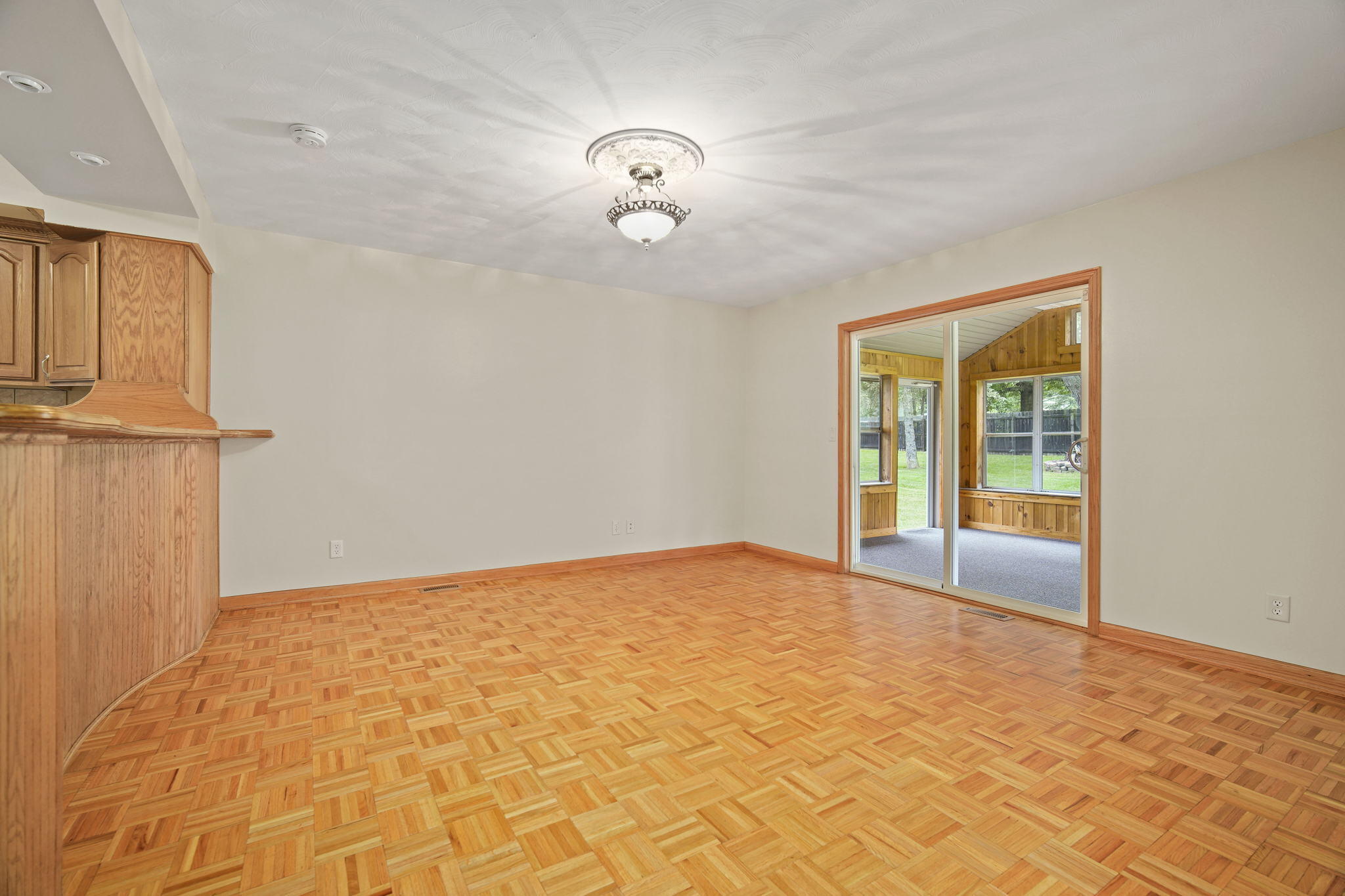 6702 Range Road Jackson, MI 49201 - Photo 4 of 42 DSC03882