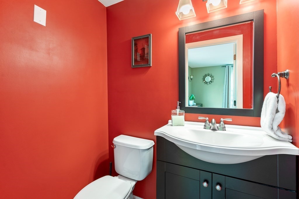 964 Pleasant Street Canton, MA 02021 - Photo 19 of 37 Gallery Image 19