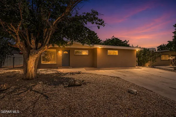 $245,000 | 1525 Durazno Street, Las Cruces, NM 88001