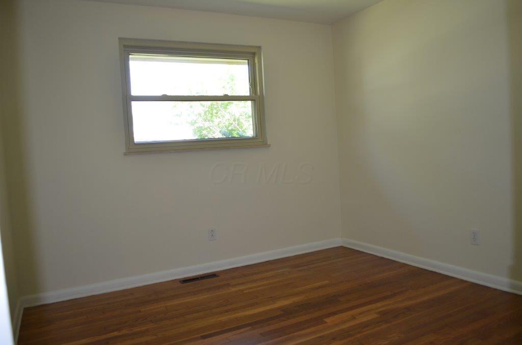 4479 Maize Road Columbus, OH 43224 - Photo 9 of 15 Gallery Image 9