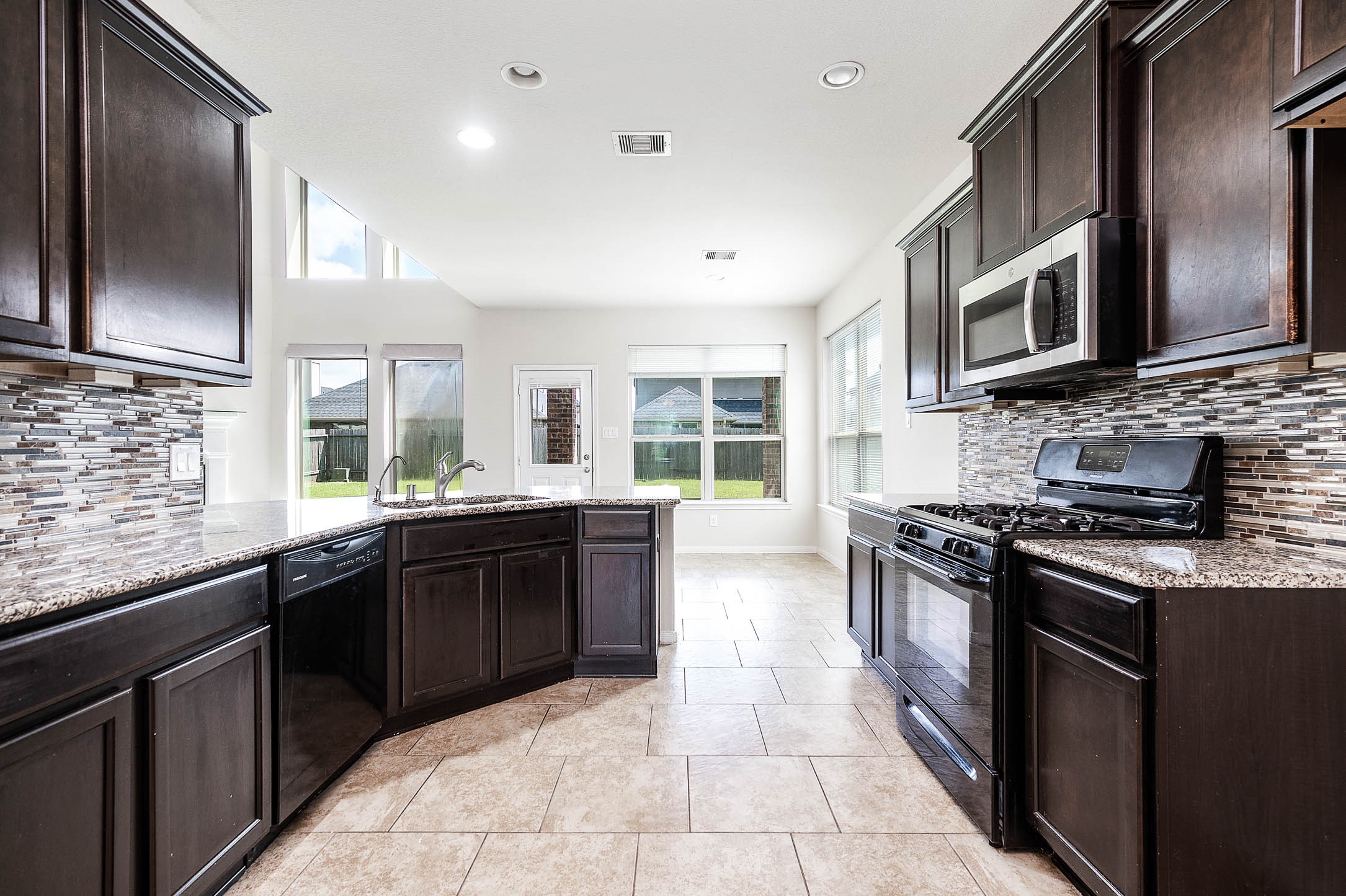 9619 Sumter Court Rosenberg, TX 77469 - Photo 11 of 32