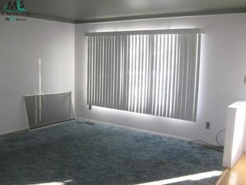 3251 Chase Warren, MI 48091 - Photo 4 of 12 248049-3.JPG