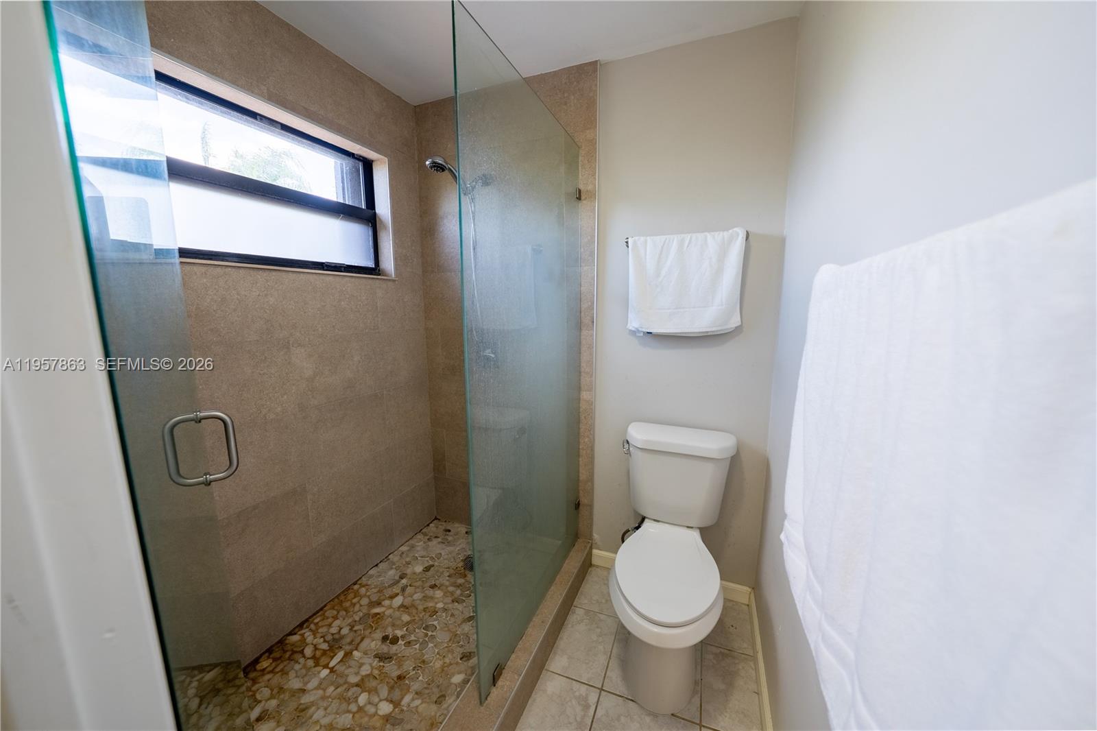 15552 Southwest 48th Street Miami, FL 33185 - Photo 18 of 26