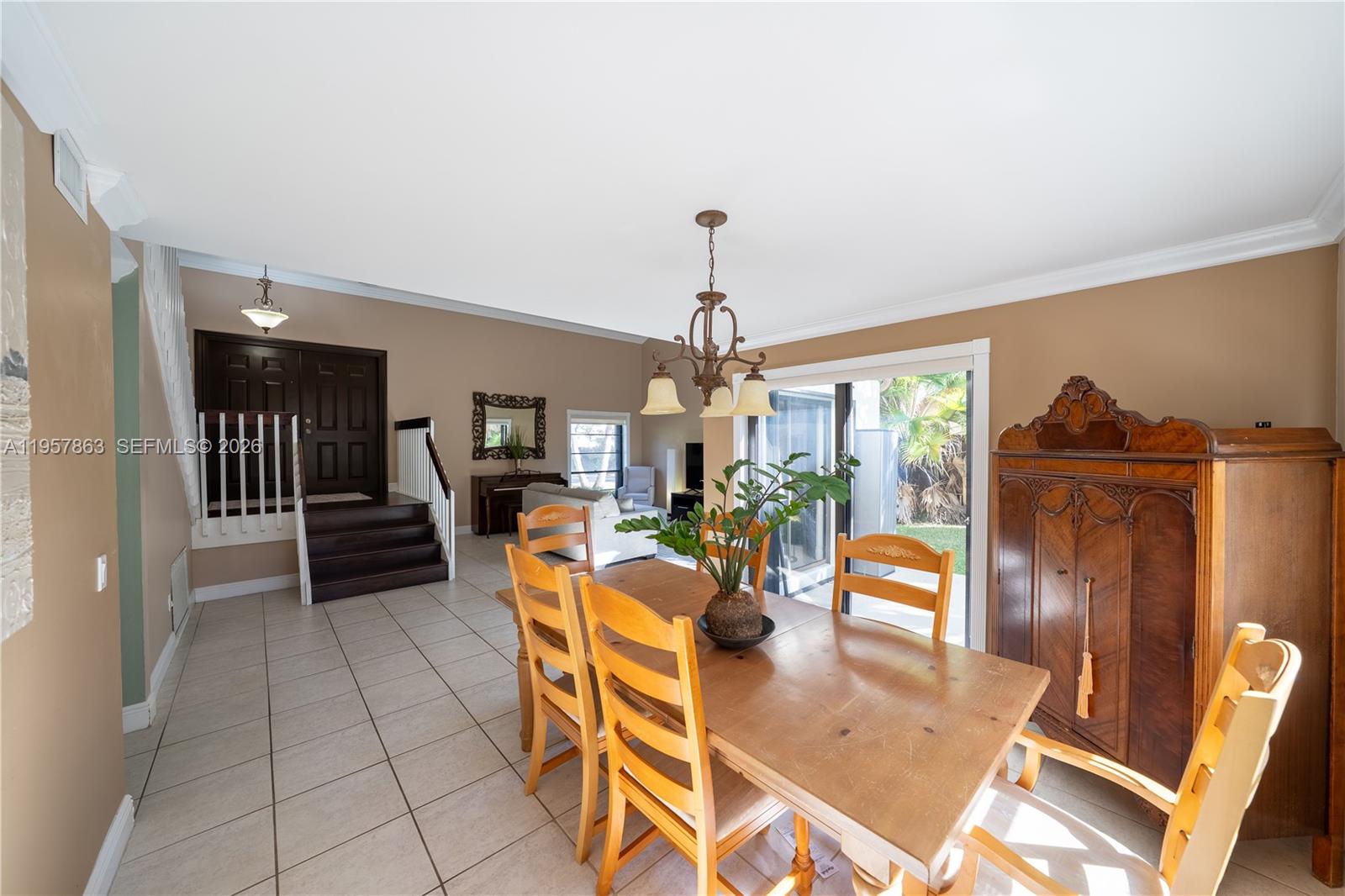 15552 Southwest 48th Street Miami, FL 33185 - Photo 7 of 26