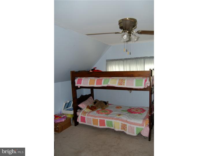 22 Inland Road Levittown, PA 19057 - Photo 20 of 22 Bedroom - Main