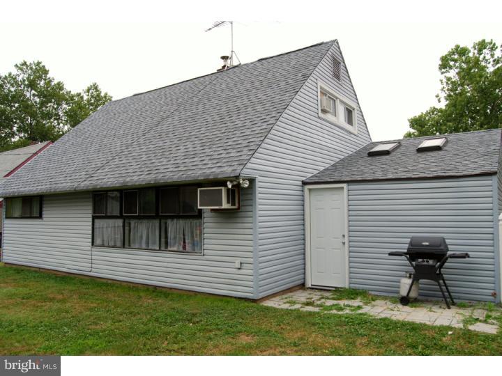 22 Inland Road Levittown, PA 19057 - Photo 5 of 22 Back Yard